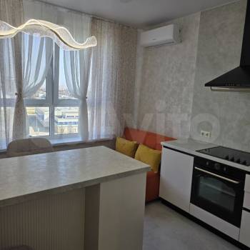 Сдается 1-комнатная квартира, 40 м²