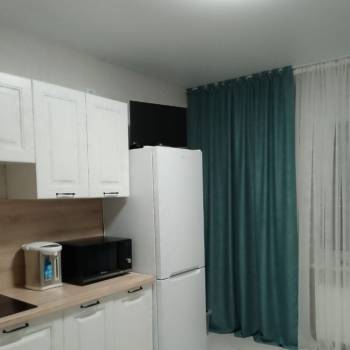 Продается 1-комнатная квартира, 37 м²