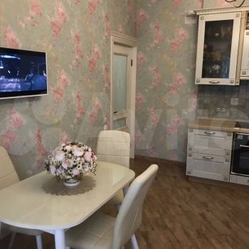 Сдается 1-комнатная квартира, 60 м²