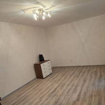 Продается 1-комнатная квартира, 44 м²