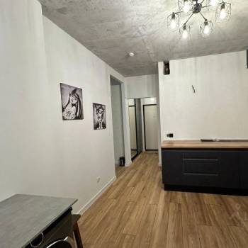 Продается 1-комнатная квартира, 38 м²