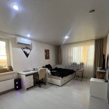 Продается 2-х комнатная квартира, 57 м²