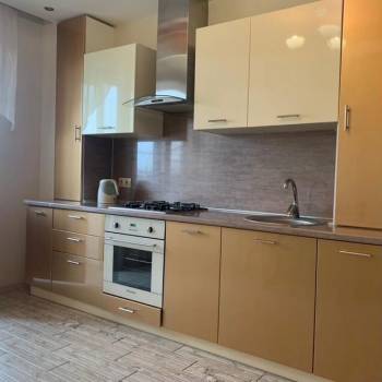 Сдается 1-комнатная квартира, 47 м²