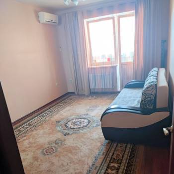 Продается 1-комнатная квартира, 57 м²