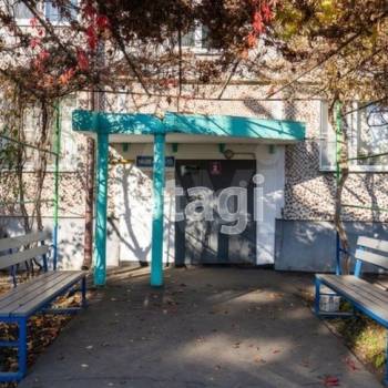 Продается Многокомнатная квартира, 82 м²