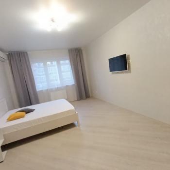 Продается 1-комнатная квартира, 50 м²