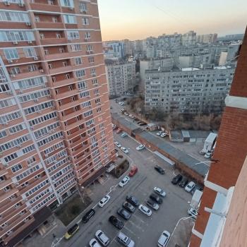 Продается 1-комнатная квартира, 50 м²