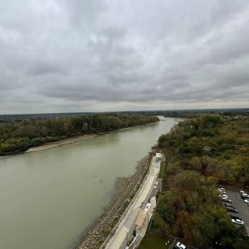 Продается 3-х комнатная квартира, 100 м²