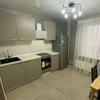 Сдается 2-х комнатная квартира, 65 м²