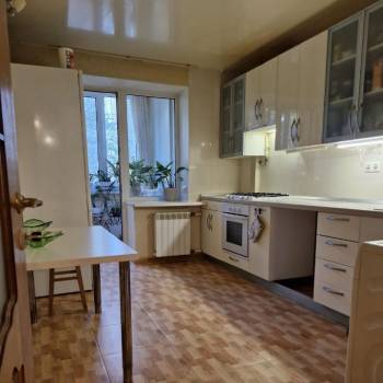 Продается 3-х комнатная квартира, 102 м²