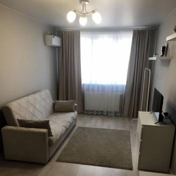 Сдается 1-комнатная квартира, 38 м²
