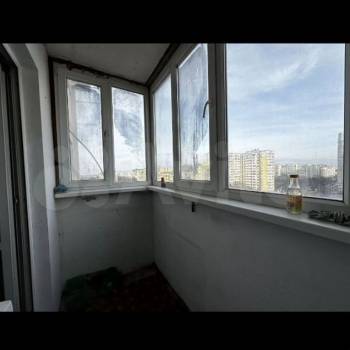 Продается 1-комнатная квартира, 35 м²