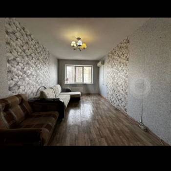 Продается 1-комнатная квартира, 35 м²