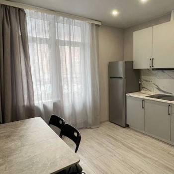 Сдается 1-комнатная квартира, 37 м²