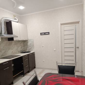 Сдается 1-комнатная квартира, 39 м²