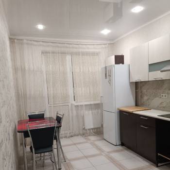 Сдается 1-комнатная квартира, 39 м²