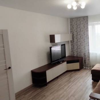 Продается 1-комнатная квартира, 42,3 м²