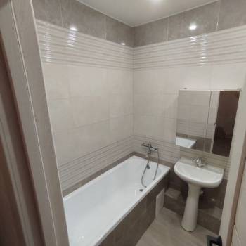 Продается 1-комнатная квартира, 42,3 м²