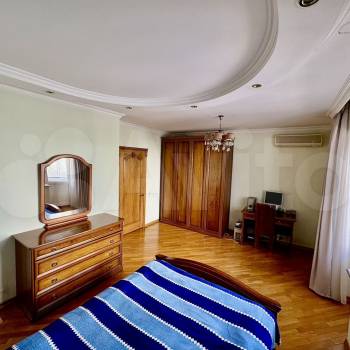 Продается Многокомнатная квартира, 150,3 м²