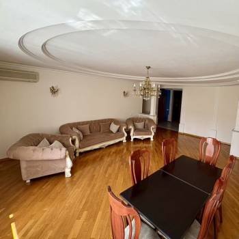 Продается Многокомнатная квартира, 150,3 м²
