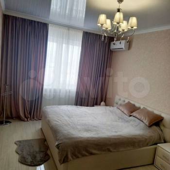 Сдается 2-х комнатная квартира, 82 м²