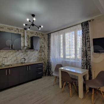 Продается 1-комнатная квартира, 35 м²