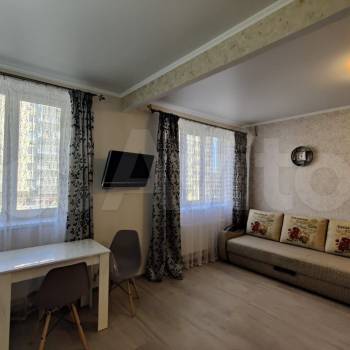 Продается 1-комнатная квартира, 35 м²