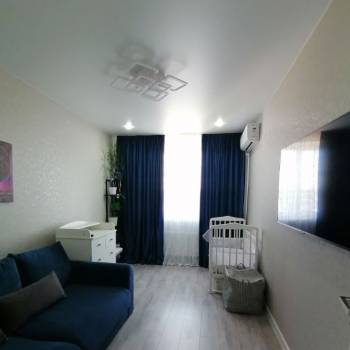 Продается 1-комнатная квартира, 40 м²