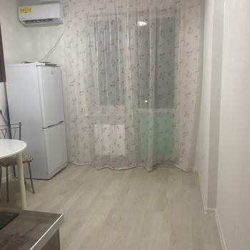Сдается 1-комнатная квартира, 39,7 м²