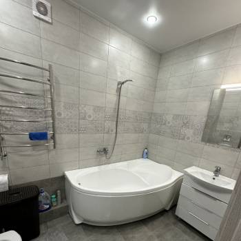 Сдается Многокомнатная квартира, 75,9 м²