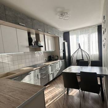 Продается 2-х комнатная квартира, 60 м²