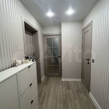 Продается 1-комнатная квартира, 40 м²