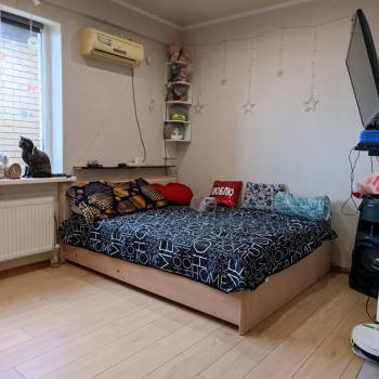 Продается 1-комнатная квартира, 28,4 м²