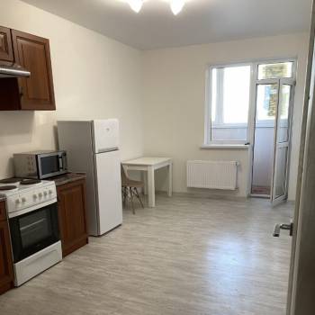 Сдается 1-комнатная квартира, 42 м²