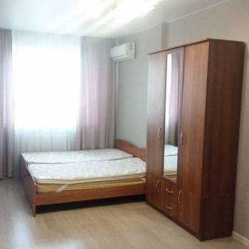 Сдается 1-комнатная квартира, 40 м²