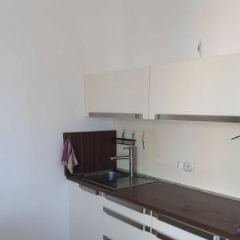 Сдается 2-х комнатная квартира, 58 м²
