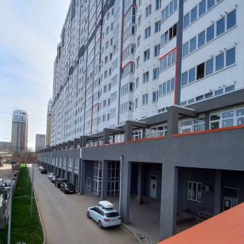 Продается 1-комнатная квартира, 42 м²