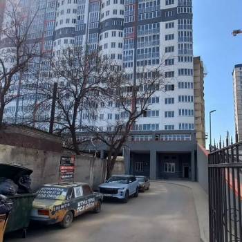 Продается 1-комнатная квартира, 42 м²