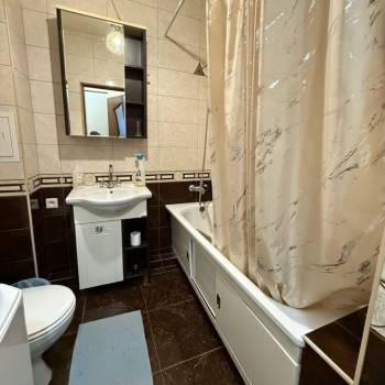 Продается 1-комнатная квартира, 36 м²