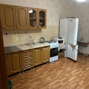 Продается 1-комнатная квартира, 49 м²