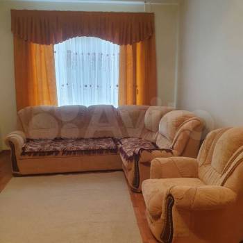 Продается 1-комнатная квартира, 49 м²