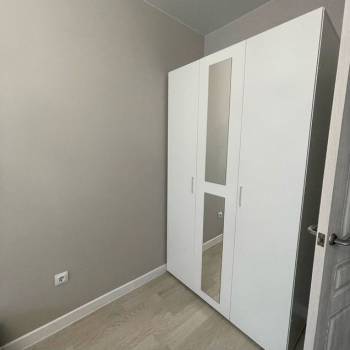 Продается 1-комнатная квартира, 37 м²