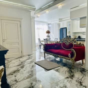 Продается Многокомнатная квартира, 105 м²