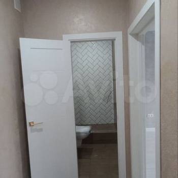 Продается 1-комнатная квартира, 30,8 м²