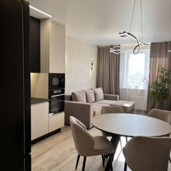 Продается 2-х комнатная квартира, 72,2 м²