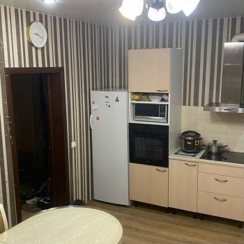 Продается 3-х комнатная квартира, 101 м²