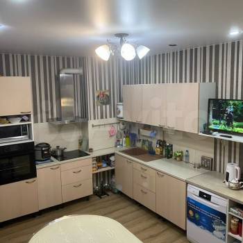 Продается 3-х комнатная квартира, 101 м²