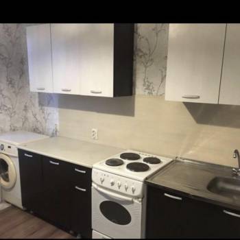 Сдается 1-комнатная квартира, 42 м²