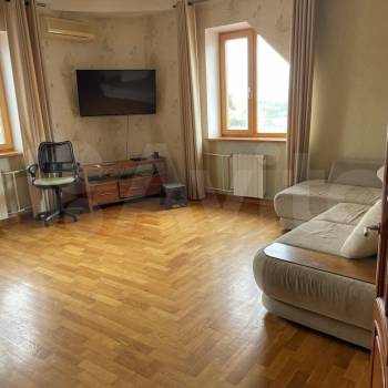 Продается Многокомнатная квартира, 103 м²