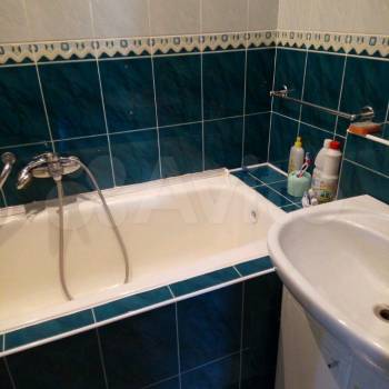 Продается Многокомнатная квартира, 103 м²